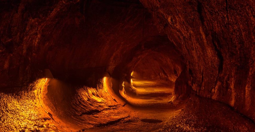 Čovjek na Havajima umro nakon što je u svom dvorištu propao u tunel lave